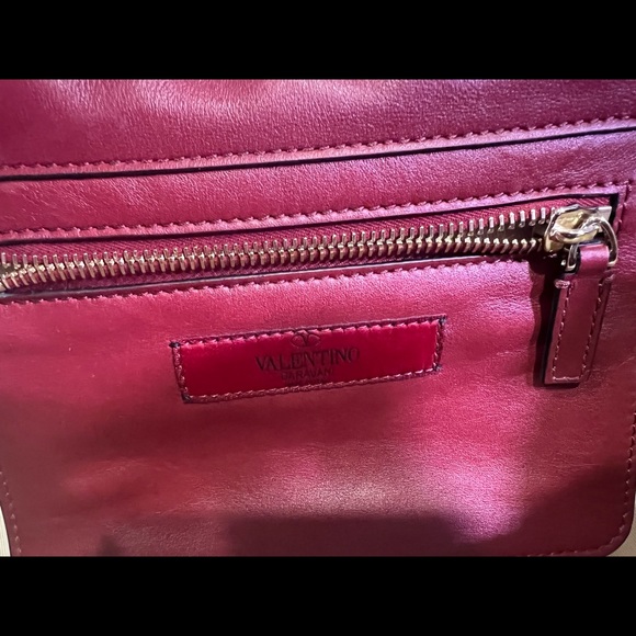 Valentino Small Rockstud Bag in Red Smooth Leather - Picture 8 of 9